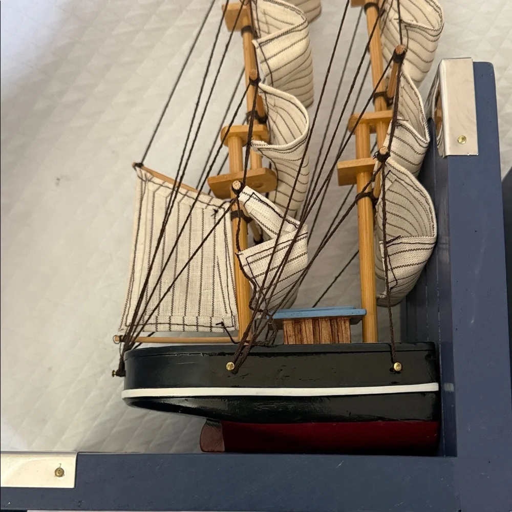 Vintage Nautical Wooden Sailing Ship Bookends set of 2, Navy blue, Like New! - Picture 7 of 9